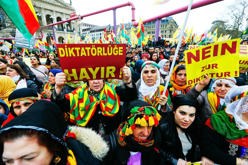 30000 Kurds in Frankfurt protested shouting “Erdogan is a terrorist” and “Freedom for Ocalan”, Abdullah Ocalan the former leader of the Kurdistan Workers’ Party (PKK)