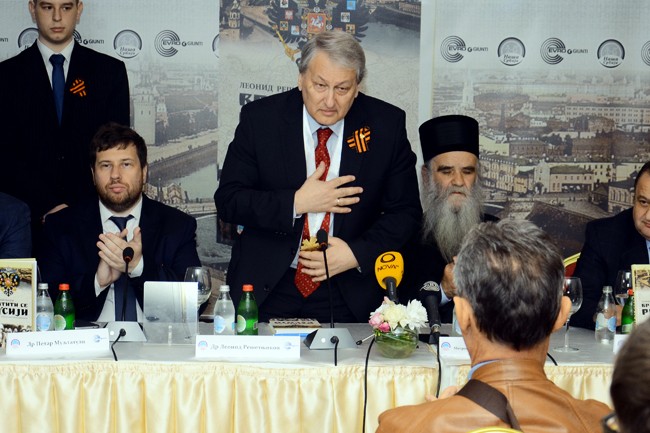 Sve do zabrane ulaska u Crnu Goru, Leonid Rešetnjikov je bio često viđen gost na skupovima u organizaciji proruskih stranaka i Srpske pravoslavne crkve u toj zemlji