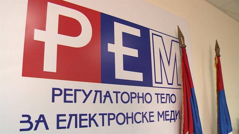 Većina zhteva formulisanih tokom protesta 1 od 5 miliona i od strane Saveza za Srbiju odnosila se na izmene sastava REM-a